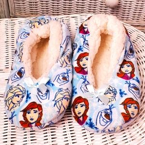 Frozen Slippers Size 12/13